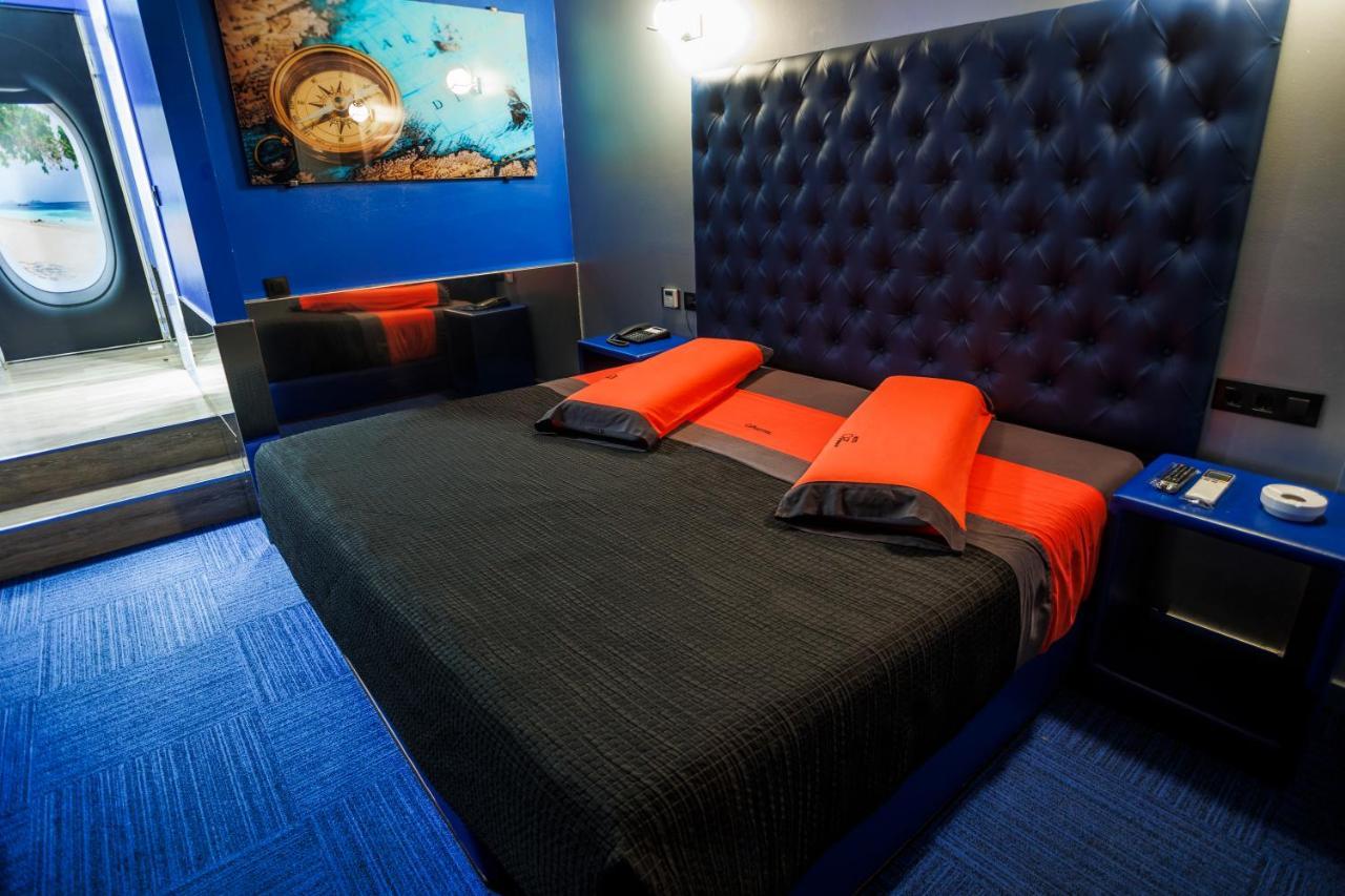 Motel Venus Santiago Santa María Kültér fotó