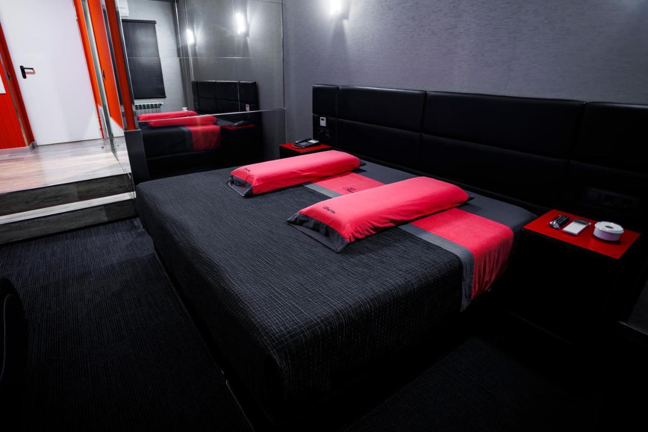 Motel Venus Santiago Santa María Kültér fotó