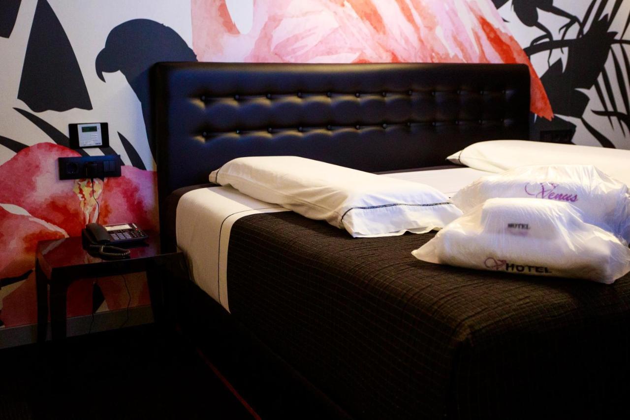 Motel Venus Santiago Santa María Kültér fotó